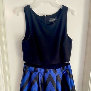 Brand: Betsy Adam Size: 6 Color: Blue/ Black mesh